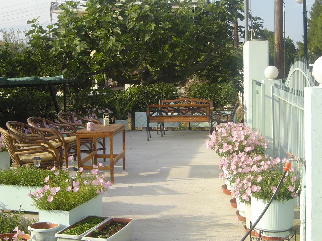 Nana Hotel Kamena Vourla Dış mekan fotoğraf