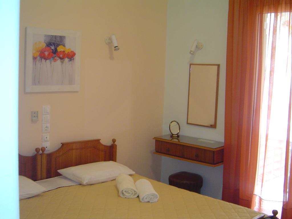 Nana Hotel Kamena Vourla Dış mekan fotoğraf
