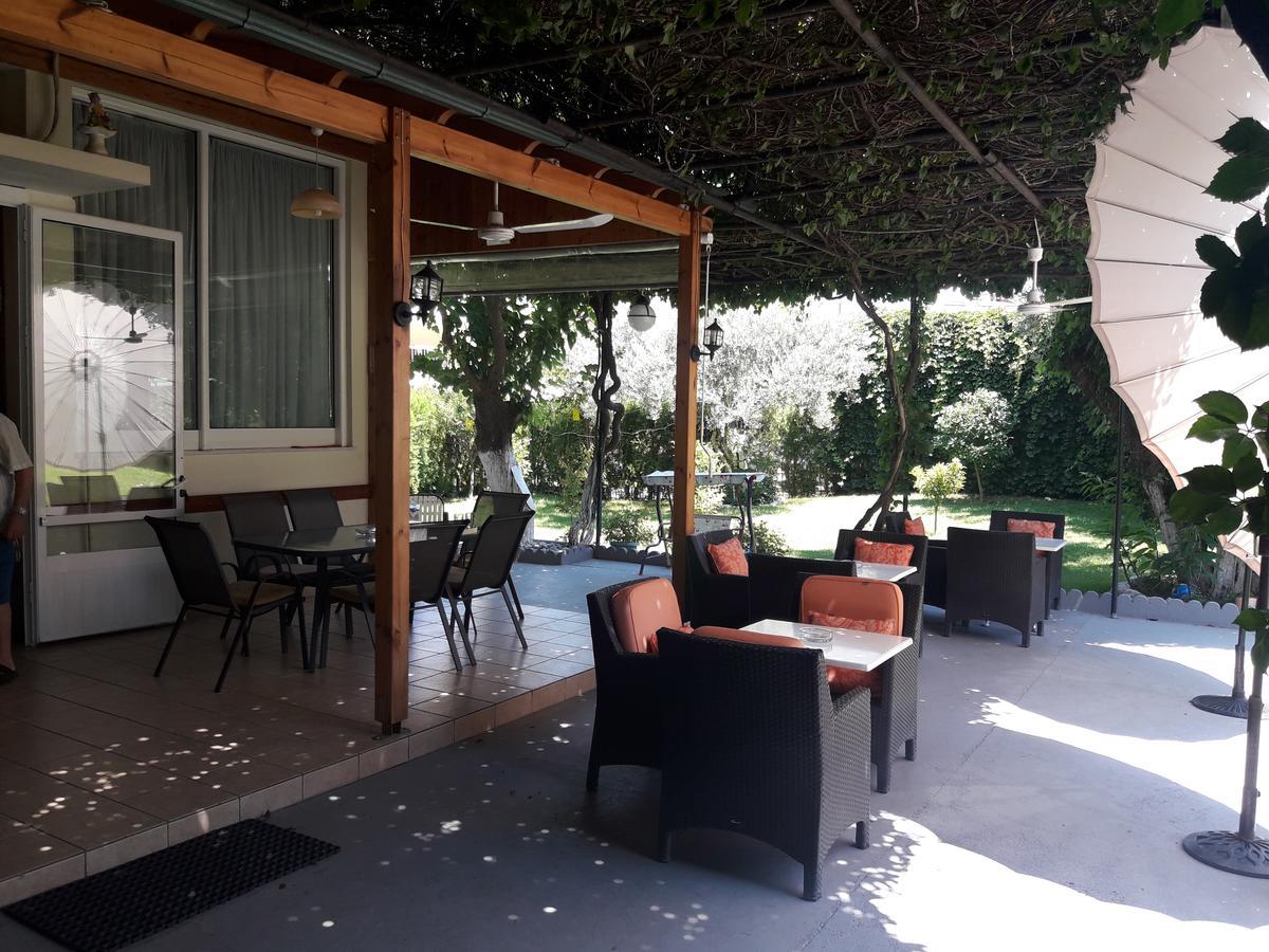 Nana Hotel Kamena Vourla Dış mekan fotoğraf